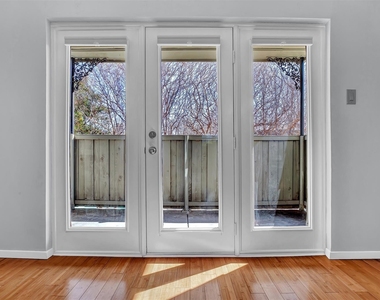 7705 Meadow Park Drive - Photo Thumbnail 15