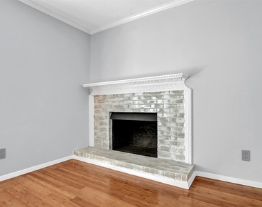 7705 Meadow Park Drive - Photo Thumbnail 3