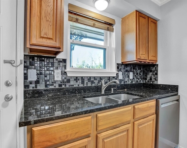 7705 Meadow Park Drive - Photo Thumbnail 7