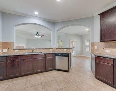 5836 Sunny Meadow Lane - Photo Thumbnail 13