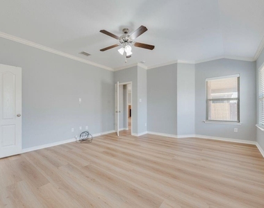 5836 Sunny Meadow Lane - Photo Thumbnail 16