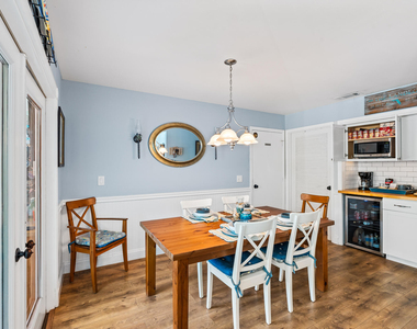 611 East Drive - Photo Thumbnail 14