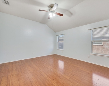 3315 Choir Street - Photo Thumbnail 14