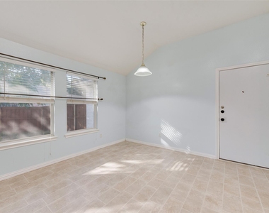 3315 Choir Street - Photo Thumbnail 9
