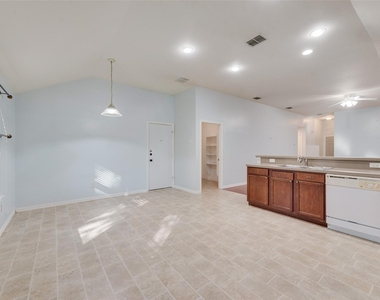 3315 Choir Street - Photo Thumbnail 8