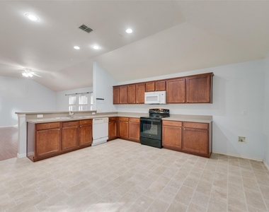 3315 Choir Street - Photo Thumbnail 7