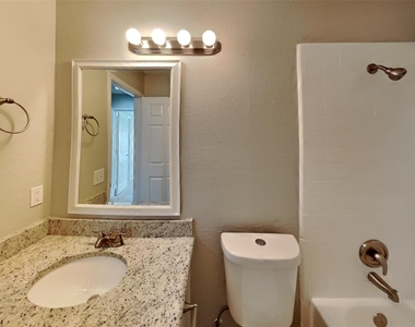 7100 Layla Road - Photo Thumbnail 16