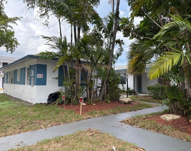 505 N 20th Avenue - Photo Thumbnail 1