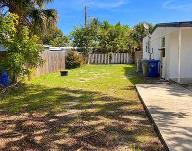 5260 Ne 16th Avenue - Photo Thumbnail 3