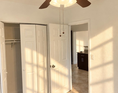 5260 Ne 16th Avenue - Photo Thumbnail 5