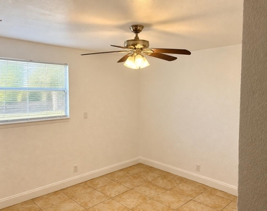 5260 Ne 16th Avenue - Photo Thumbnail 10