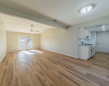 802 Birchwood Drive - Photo Thumbnail 1