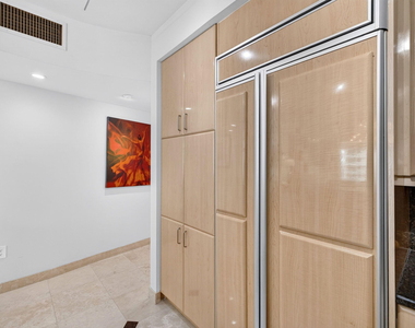 100 S Birch Road - Photo Thumbnail 37