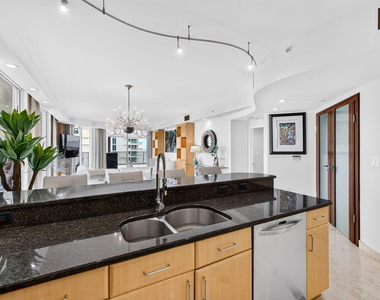 100 S Birch Road - Photo Thumbnail 36