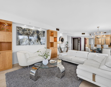 100 S Birch Road - Photo Thumbnail 10