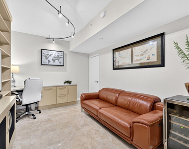 100 S Birch Road - Photo Thumbnail 41