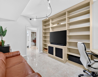 100 S Birch Road - Photo Thumbnail 42
