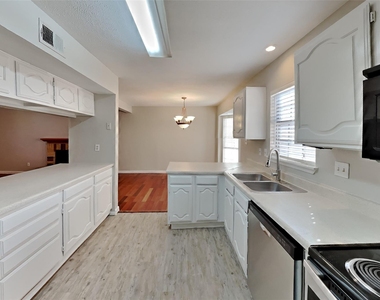 4129 Ballard Trail - Photo Thumbnail 4