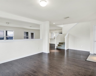 728 Snapdragon Lane - Photo Thumbnail 6