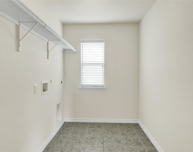 728 Snapdragon Lane - Photo Thumbnail 18