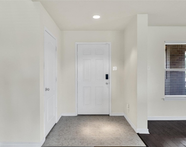 728 Snapdragon Lane - Photo Thumbnail 3