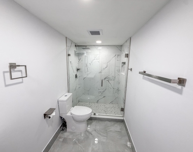 2552 Sw 15th Street - Photo Thumbnail 18