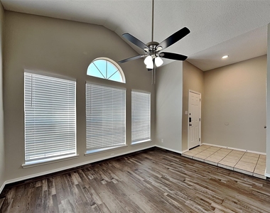 7904 Gardengate Lane - Photo Thumbnail 1