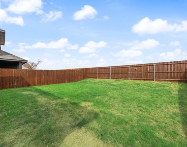 1652 Edgeway Drive - Photo Thumbnail 22