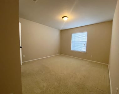11159 Snyder Drive - Photo Thumbnail 10