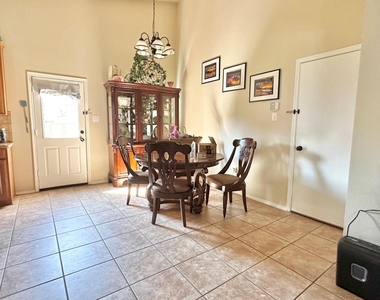 11159 Snyder Drive - Photo Thumbnail 5