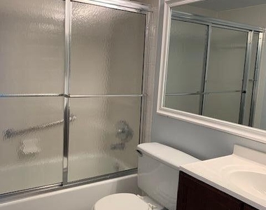 1111 Green Pine Boulevard - Photo Thumbnail 17