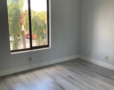 1111 Green Pine Boulevard - Photo Thumbnail 18