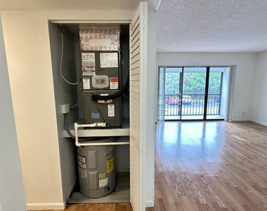 1111 Green Pine Boulevard - Photo Thumbnail 27