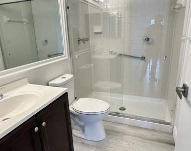 1111 Green Pine Boulevard - Photo Thumbnail 33