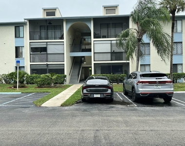 1111 Green Pine Boulevard - Photo Thumbnail 3