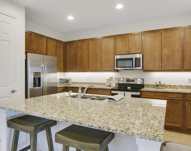 26156 Sw Viterbo Way - Photo Thumbnail 6