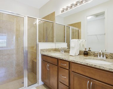 26156 Sw Viterbo Way - Photo Thumbnail 17