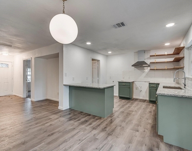 2110 Aggie Drive - Photo Thumbnail 11