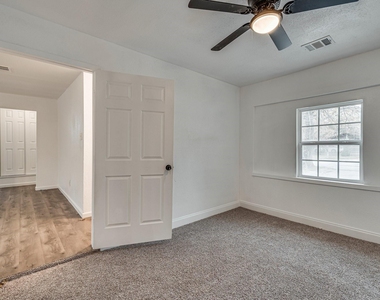 2110 Aggie Drive - Photo Thumbnail 5