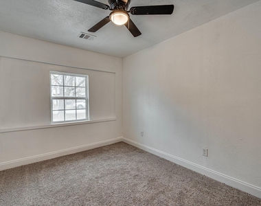 2110 Aggie Drive - Photo Thumbnail 6