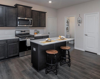 2240 Lasso Court - Photo Thumbnail 2