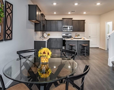 2240 Lasso Court - Photo Thumbnail 3