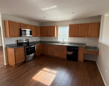 12540 Foxpaw Trail - Photo Thumbnail 3