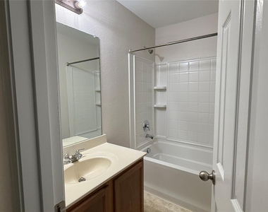 12540 Foxpaw Trail - Photo Thumbnail 10