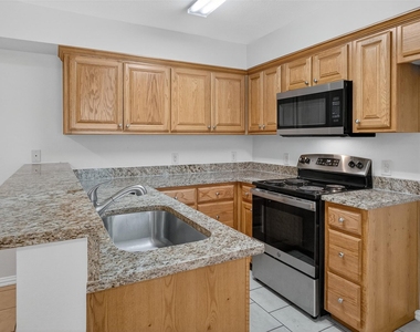 1712 S Waco Street - Photo Thumbnail 13