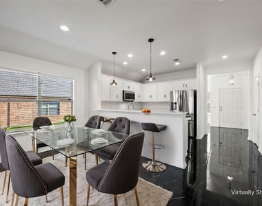 221 Cliffbrook Drive - Photo Thumbnail 7