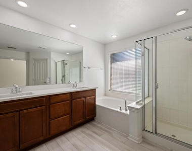 221 Cliffbrook Drive - Photo Thumbnail 13