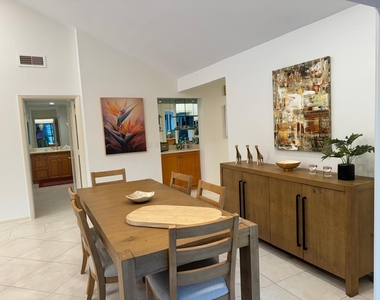 21708 Tall Palm Circle - Photo Thumbnail 8