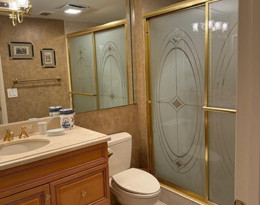 21708 Tall Palm Circle - Photo Thumbnail 7