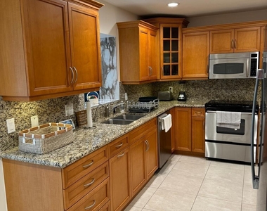 21708 Tall Palm Circle - Photo Thumbnail 3